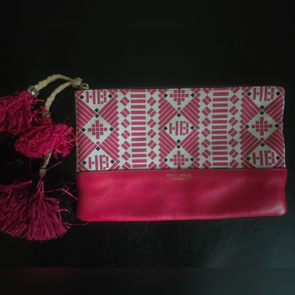 Henri Bendel Pink Geometric Clutch - Picture 6 of 8